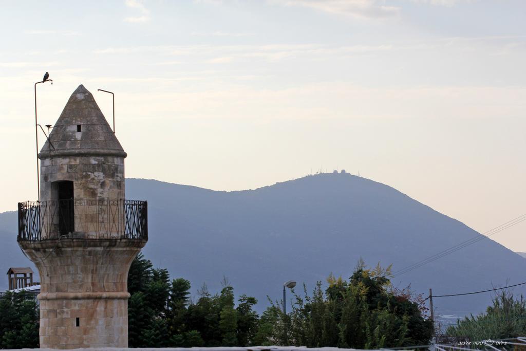 Отель Beit Ha'Omanim Цфат Экстерьер фото